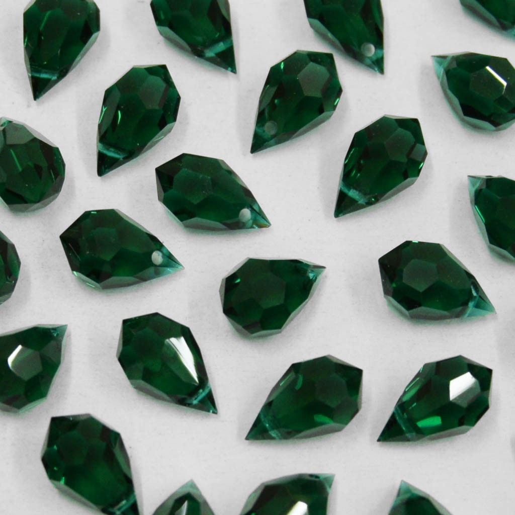 Cristal Gota Pendant MC Machine Cut  Drop Transparente Verde Emerald 10 x 6 mm 711655