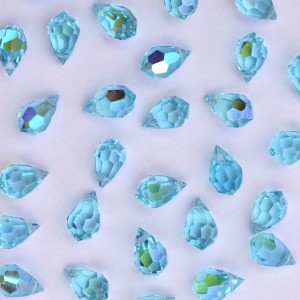 Cristal Gota Pendant MC Machine Cut  Drop Transparente Azul Aqua Bohemica AB Aurora Boreal 10 x 6 mm 711085
