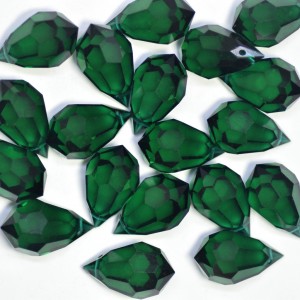 Cristal Gota Pendant MC Machine Cut  Drop Transparente Verde Emerald 12 x 20 mm 711661
